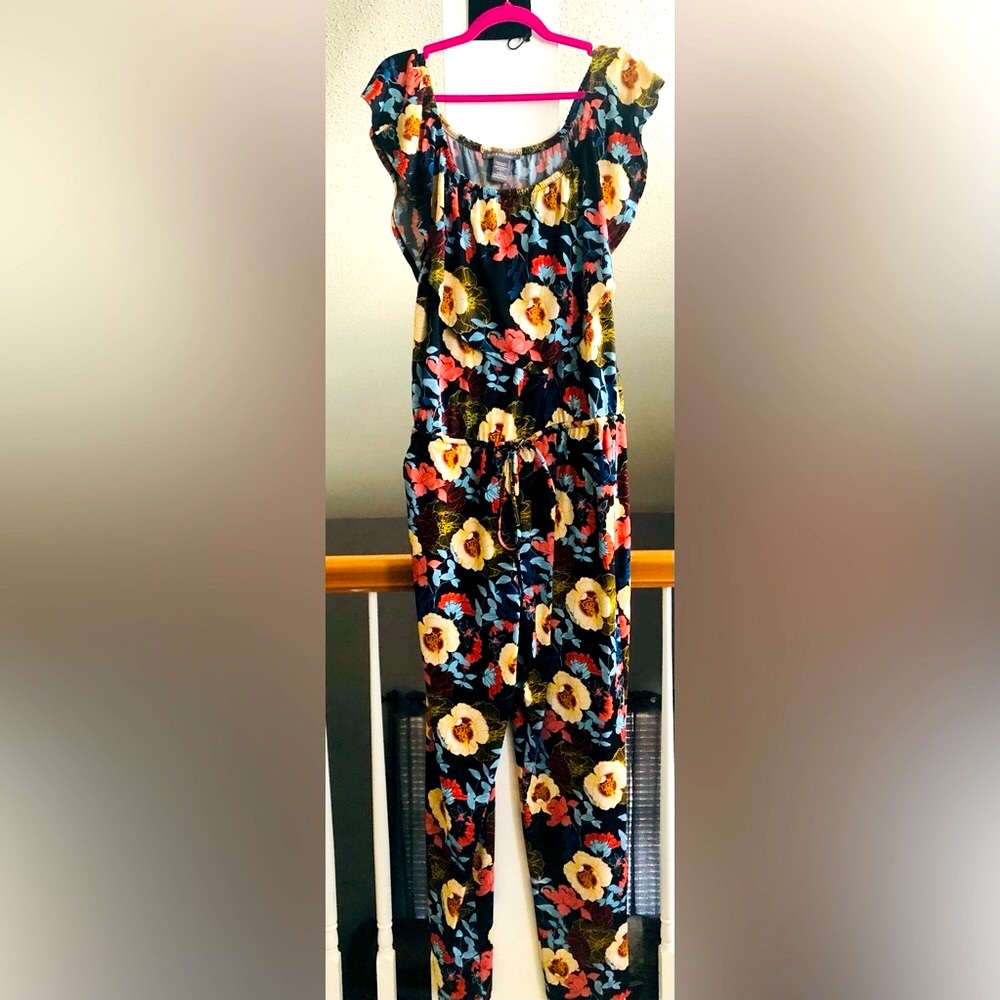 Kate and Mallory flower sleeveless layered jumpsuit